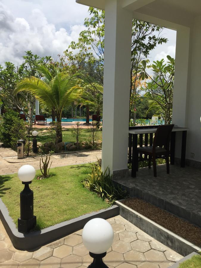 Mangrove River Resort Sihanoukville Exteriör bild